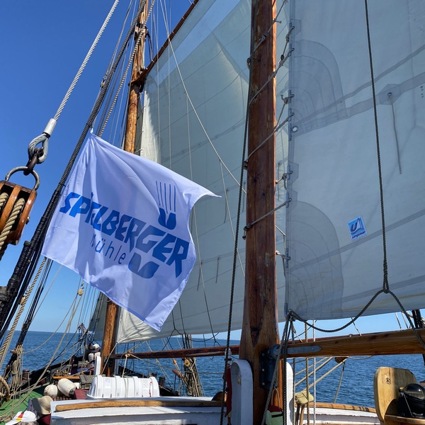Windsbraut zeigt in diesem Jahr die Spielberger Flagge