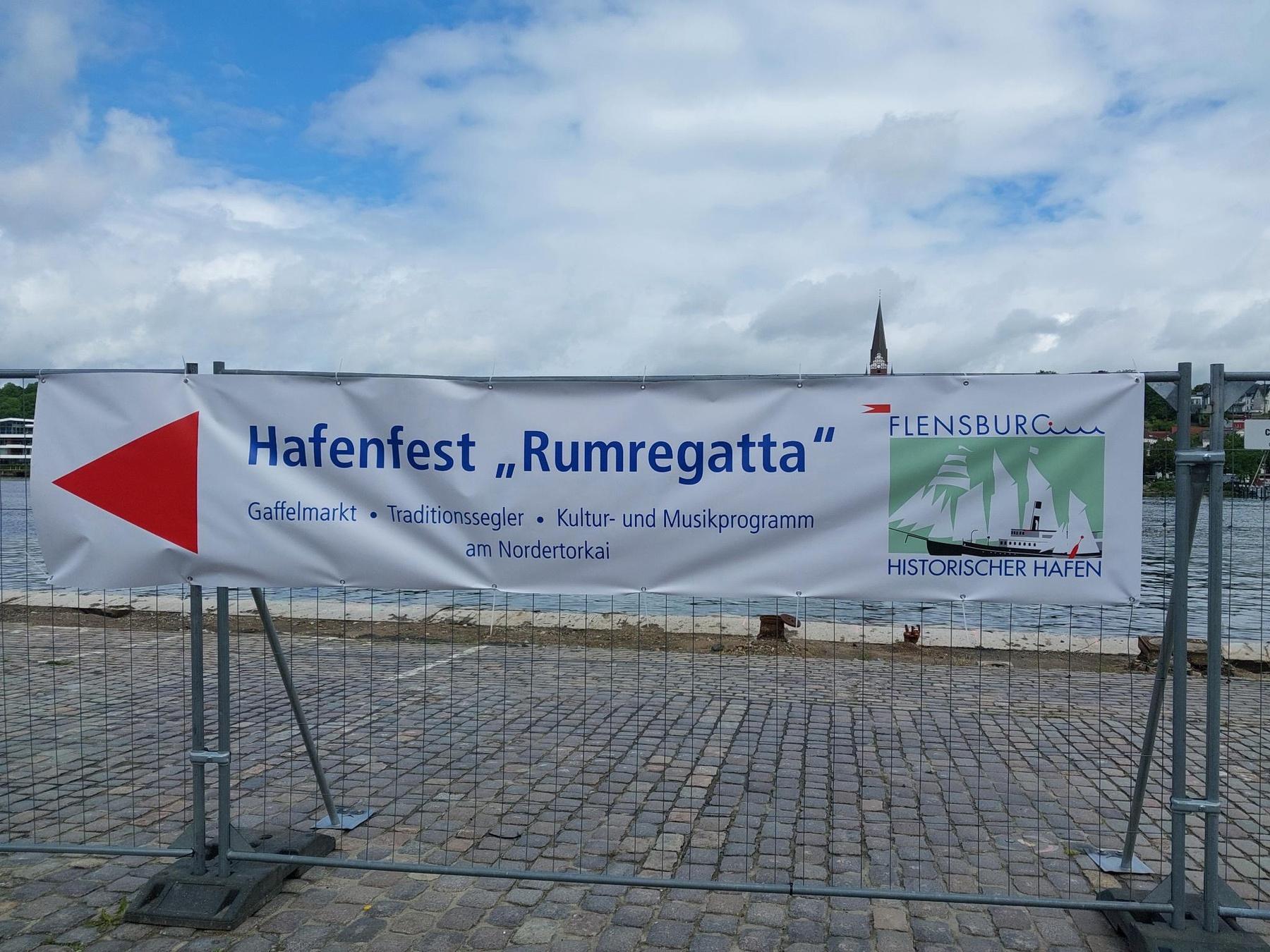 Hinweistransparent Rumregatta