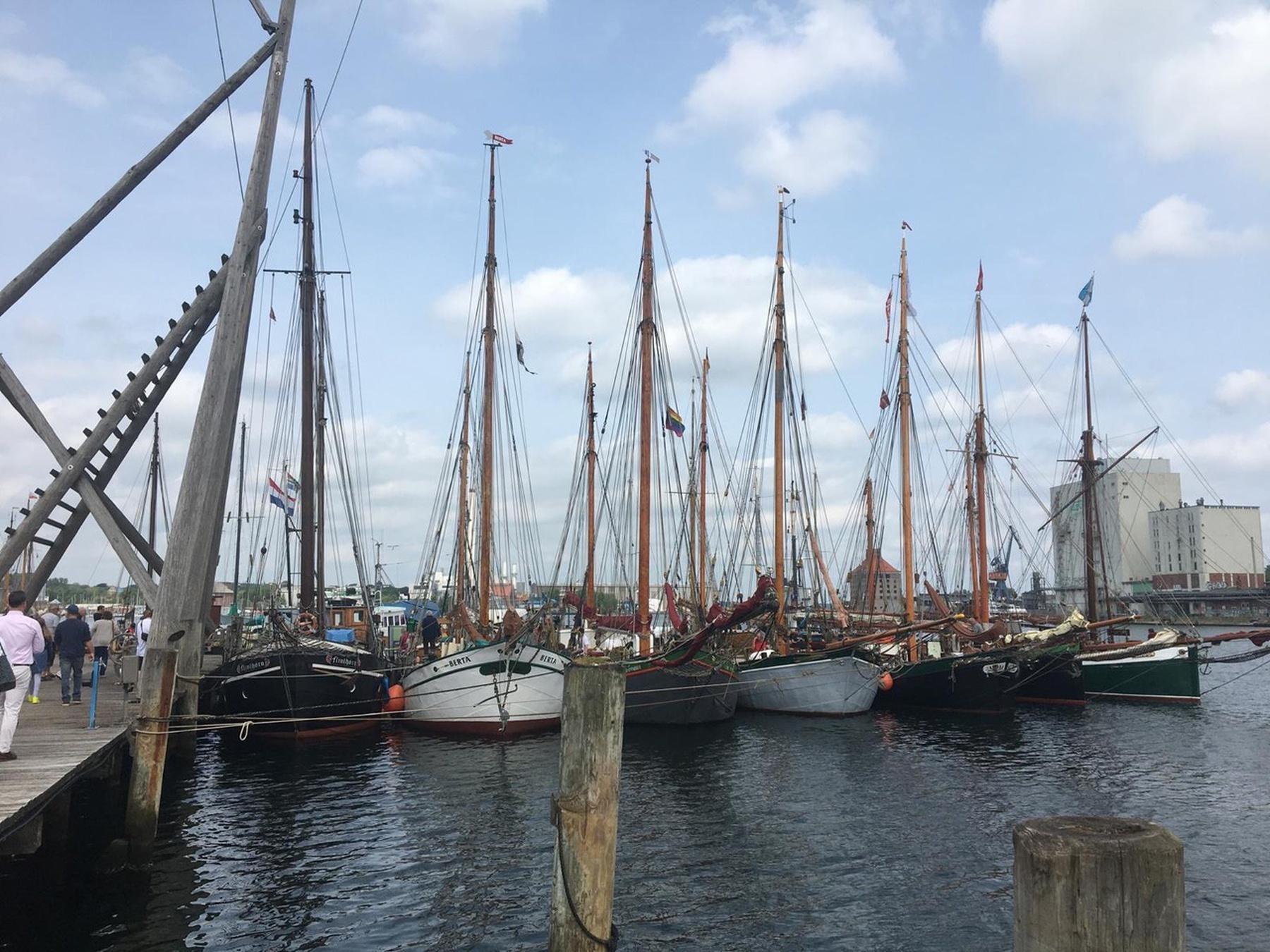Päckchen im Museumshafen