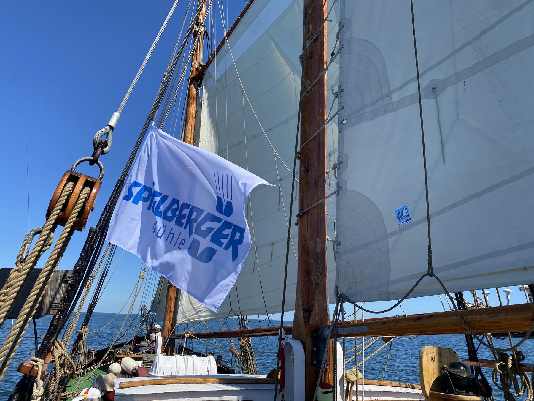 Windsbraut zeigt in diesem Jahr die Spielberger Flagge